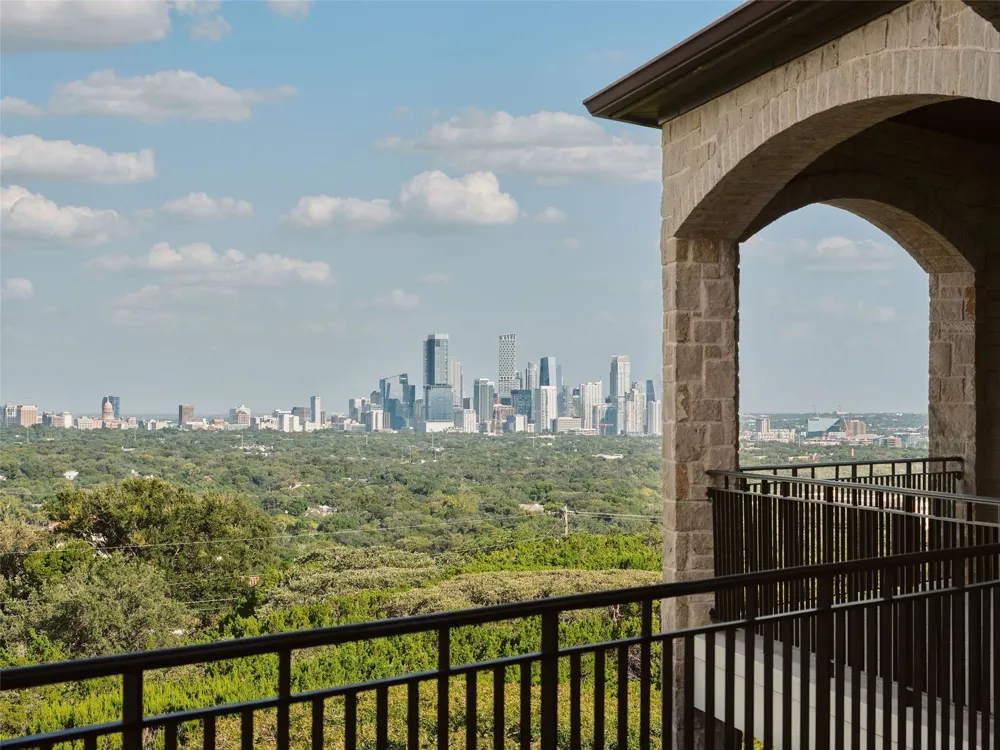 1415 Mount Larson Road Austin, TX 78746