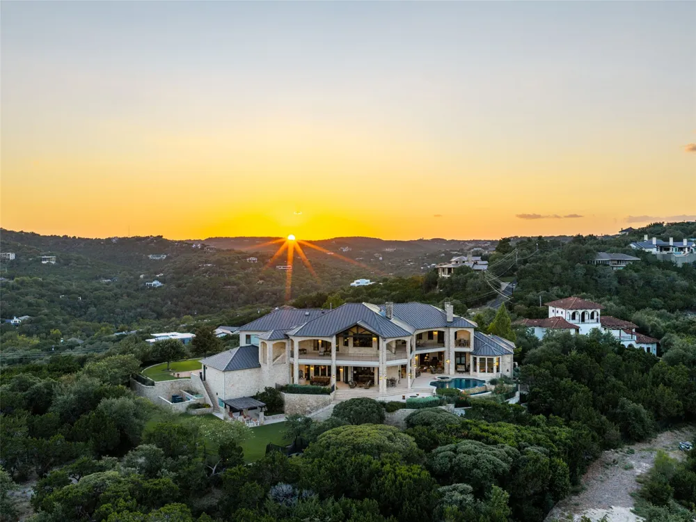 1415 Mount Larson Road Austin, TX 78746