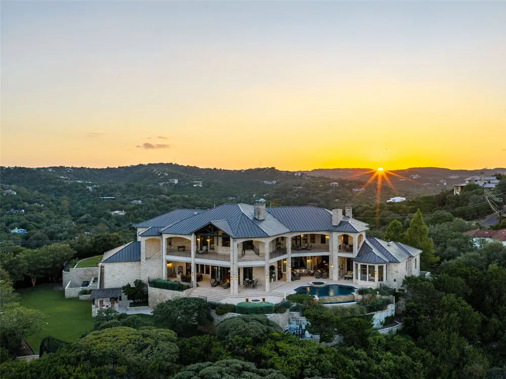 1415 Mount Larson Road Austin, TX 78746