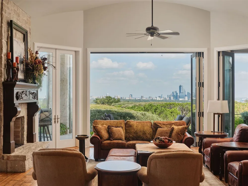 1415 Mount Larson Road Austin, TX 78746