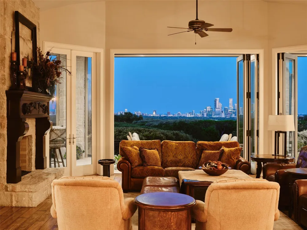 1415 Mount Larson Road Austin, TX 78746