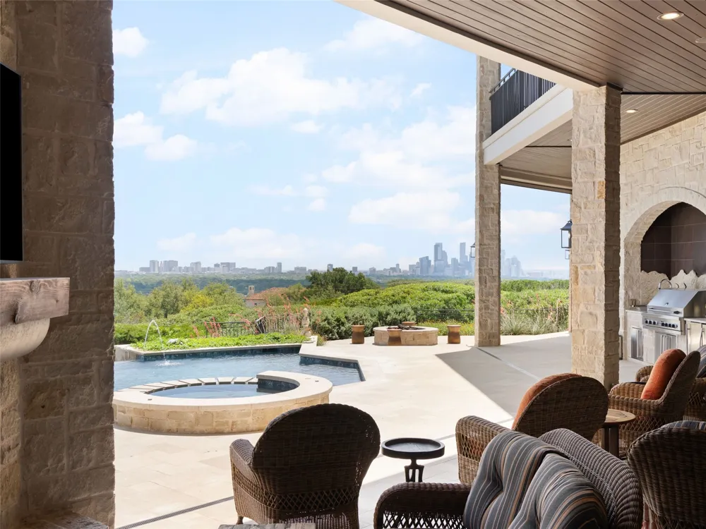 1415 Mount Larson Road Austin, TX 78746