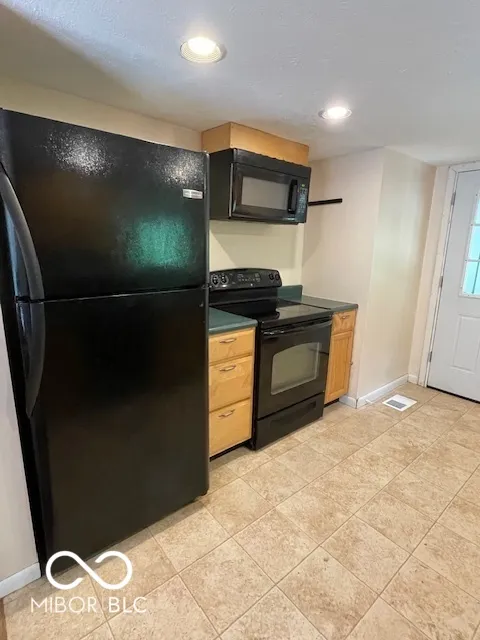 7694 E 500 Manilla, IN 46150