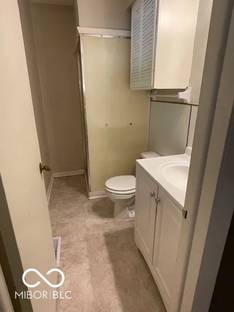 7694 E 500 Manilla, IN 46150