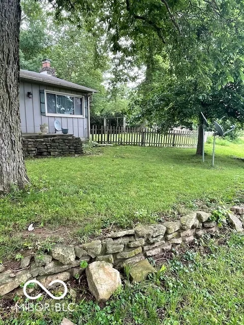 7694 E 500 Manilla, IN 46150