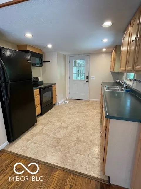 7694 E 500 Manilla, IN 46150