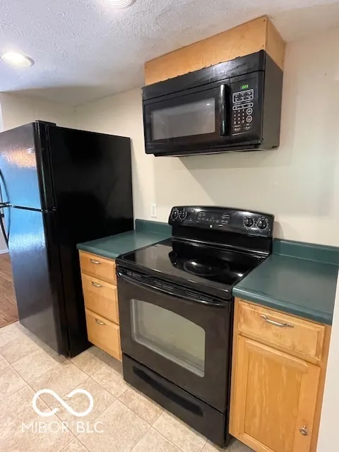 7694 E 500 Manilla, IN 46150