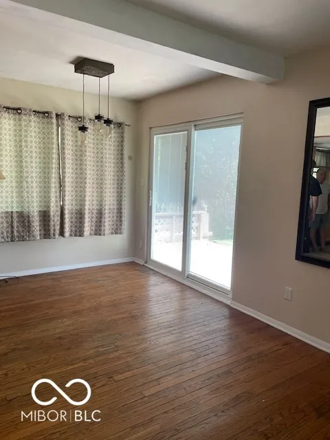 7694 E 500 Manilla, IN 46150