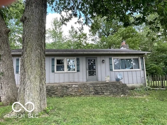 7694 E 500 Manilla, IN 46150