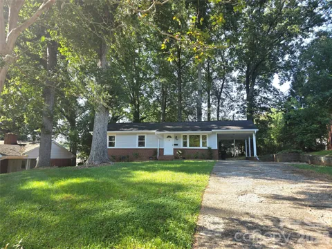 733 Crestwood Avenue