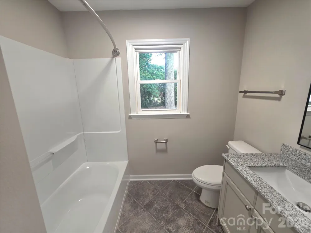 733 Crestwood Avenue Gastonia, NC 28054