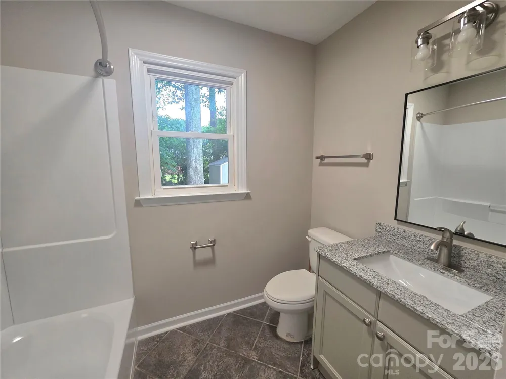 733 Crestwood Avenue Gastonia, NC 28054