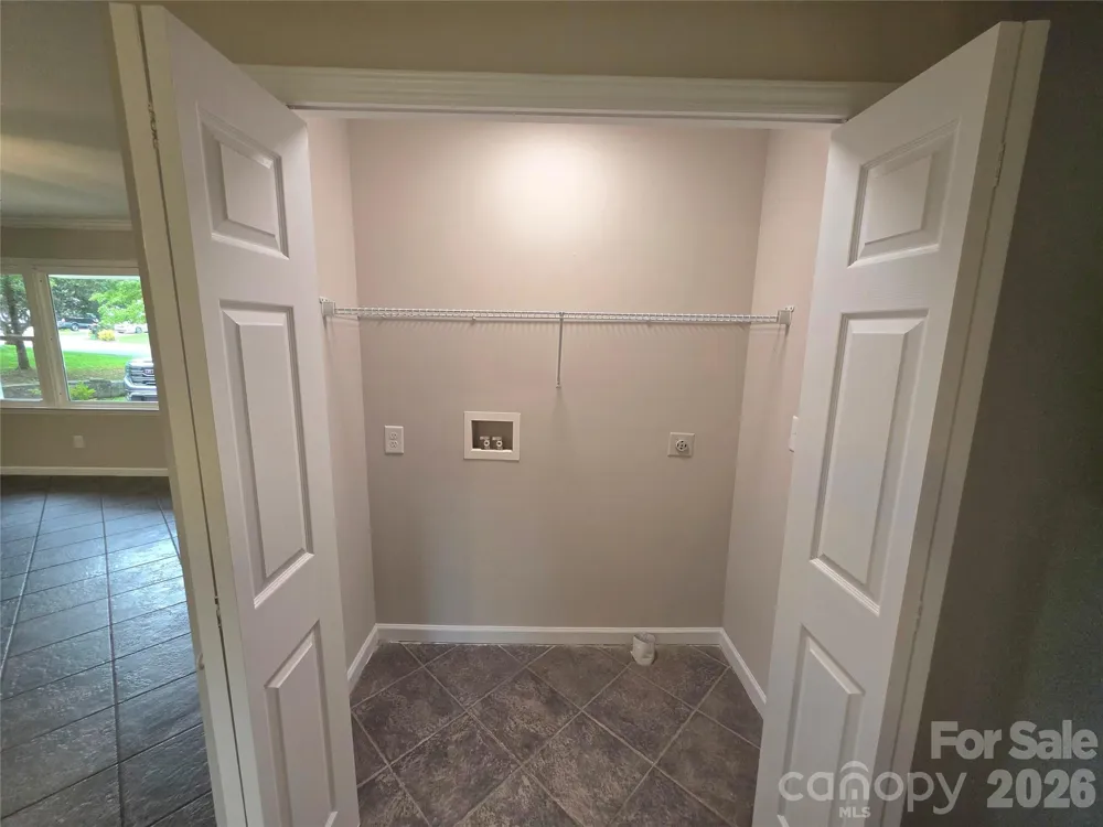 733 Crestwood Avenue Gastonia, NC 28054