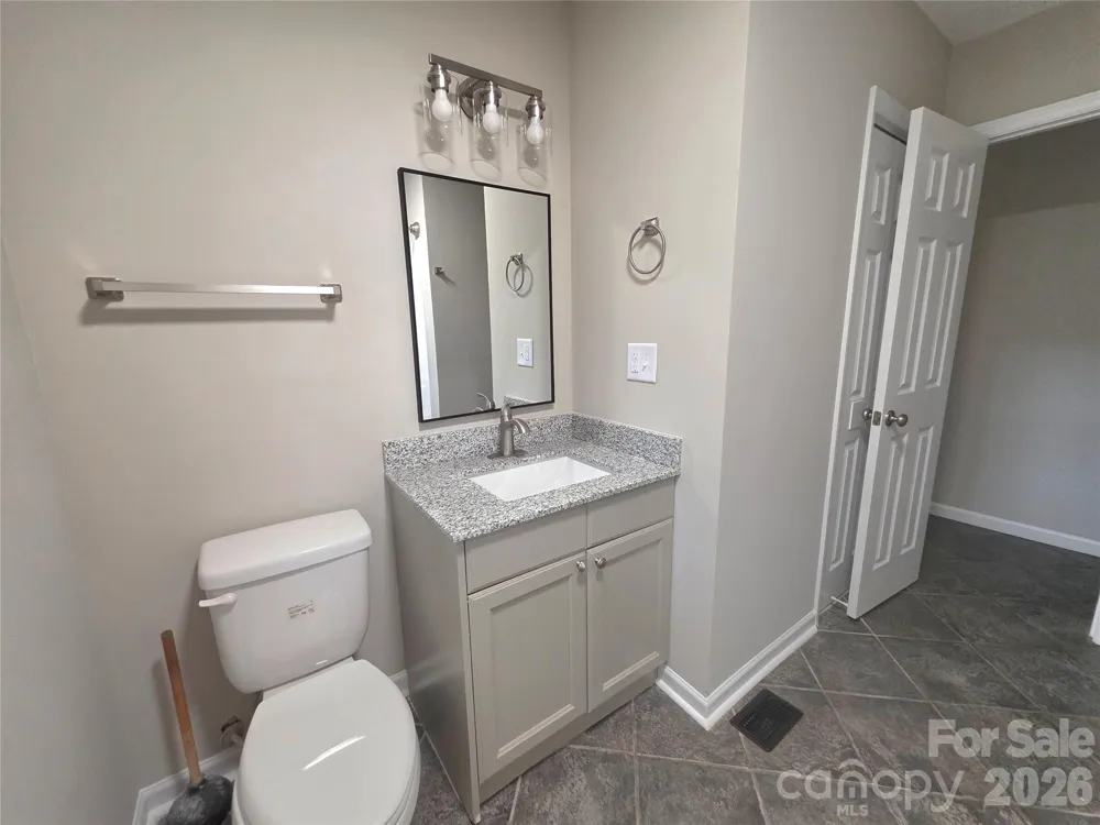 733 Crestwood Avenue Gastonia, NC 28054