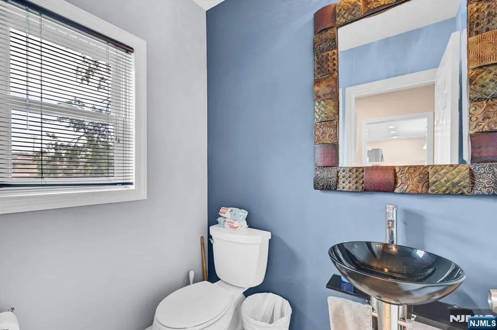 376 Riverside Avenue Rutherford, NJ 07070