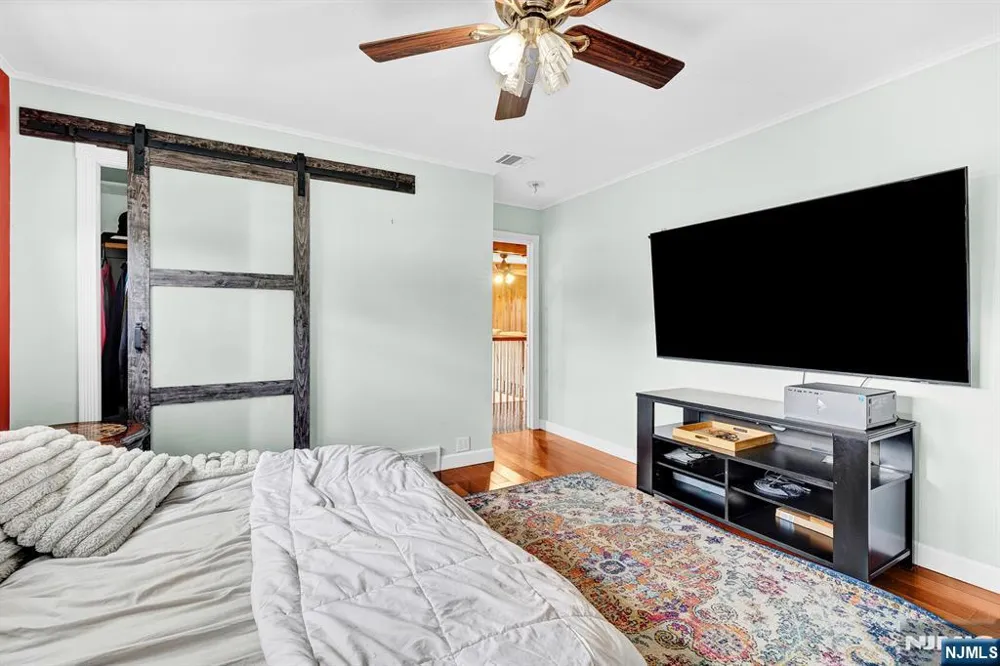 376 Riverside Avenue Rutherford, NJ 07070