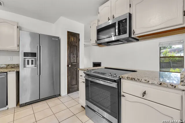 9749 MISTY ASH DR Converse, TX 78109