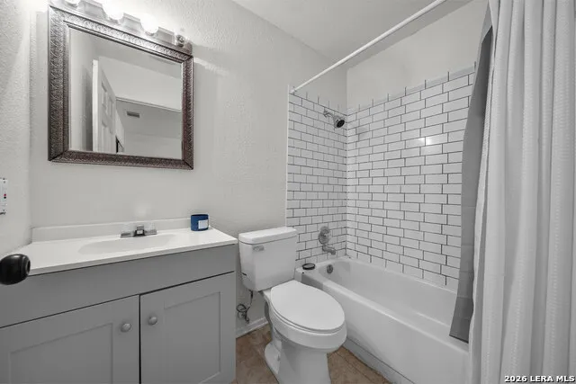 9749 MISTY ASH DR Converse, TX 78109