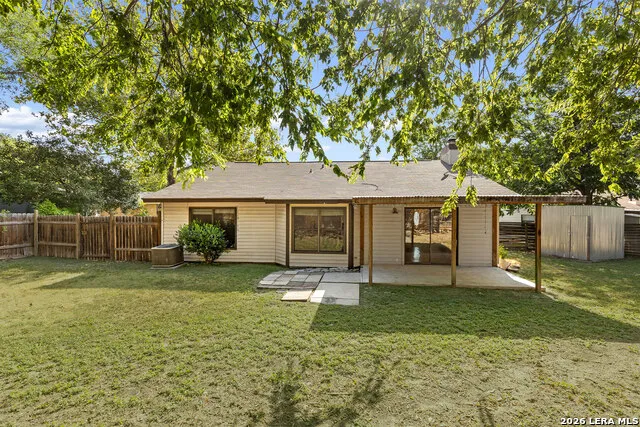 9749 MISTY ASH DR Converse, TX 78109