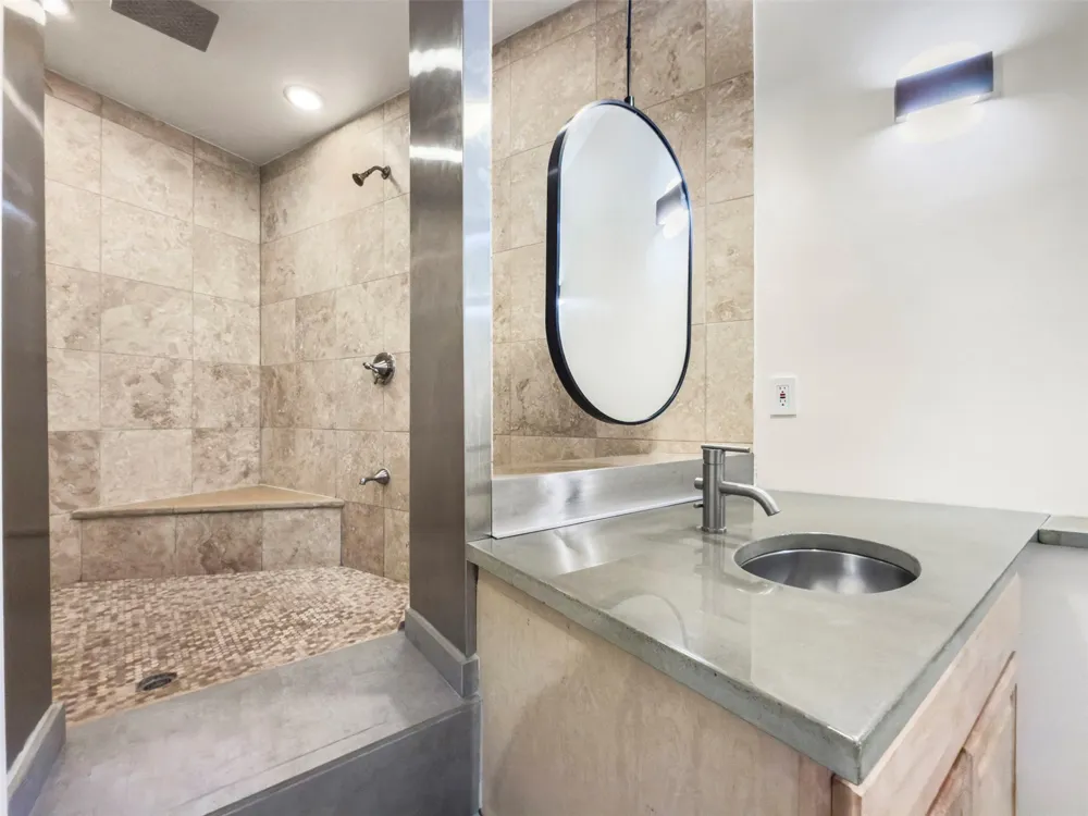 215 Walton Street #9 & 11 Dallas, TX 75226