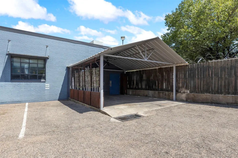 215 Walton Street #9 & 11 Dallas, TX 75226