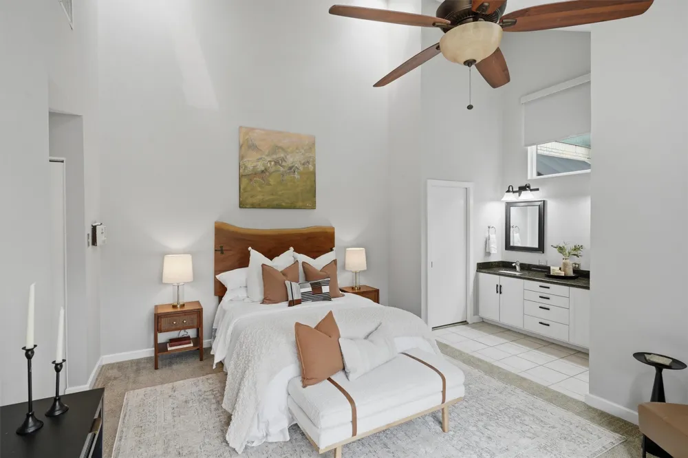 2637 Mccart Avenue Fort Worth, TX 76110