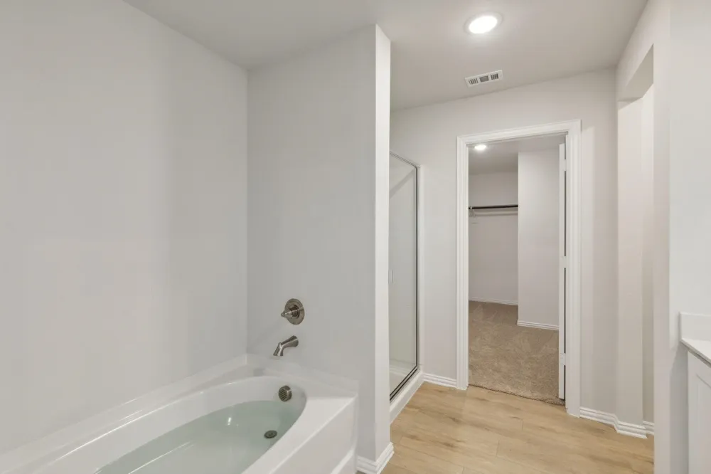 1907 Rolling Ridge Drive Van Alstyne, TX 75495