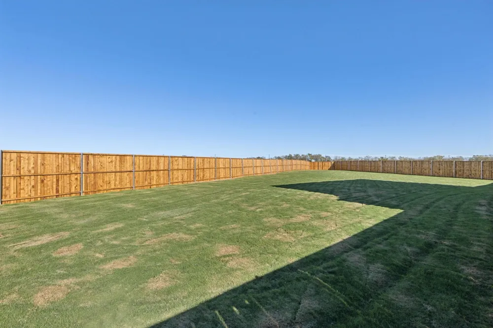 1907 Rolling Ridge Drive Van Alstyne, TX 75495