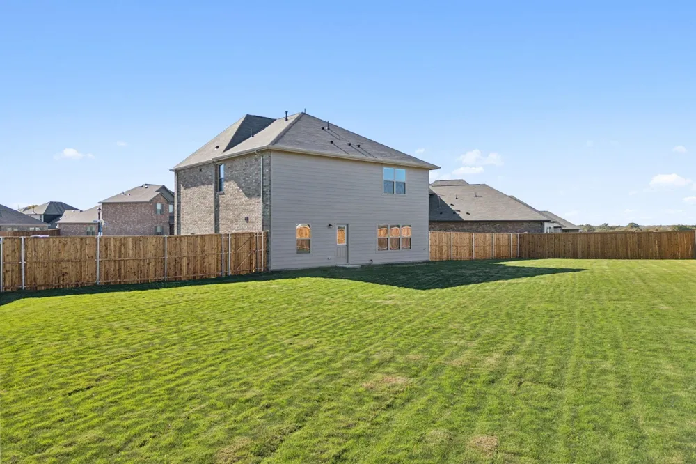 1907 Rolling Ridge Drive Van Alstyne, TX 75495