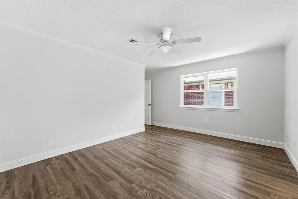 3734 Sweetbriar Drive Pasadena, TX 77505