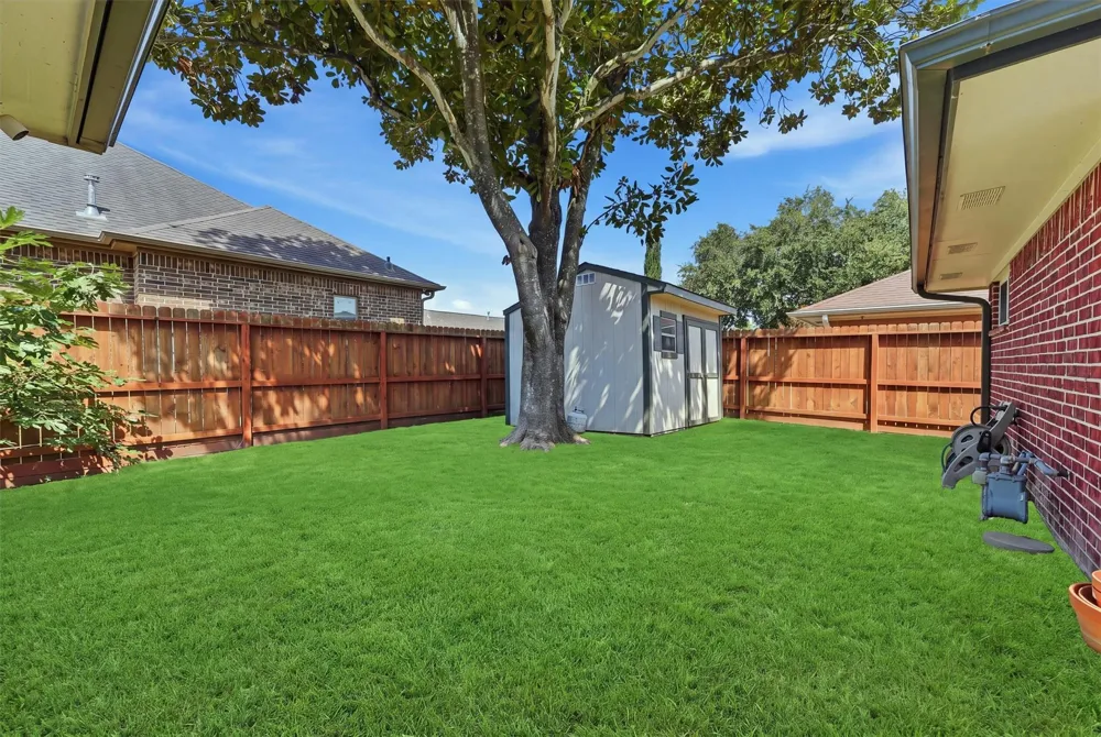 3734 Sweetbriar Drive Pasadena, TX 77505