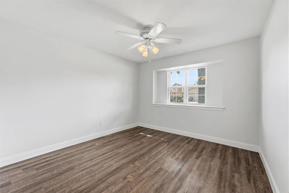 3734 Sweetbriar Drive Pasadena, TX 77505