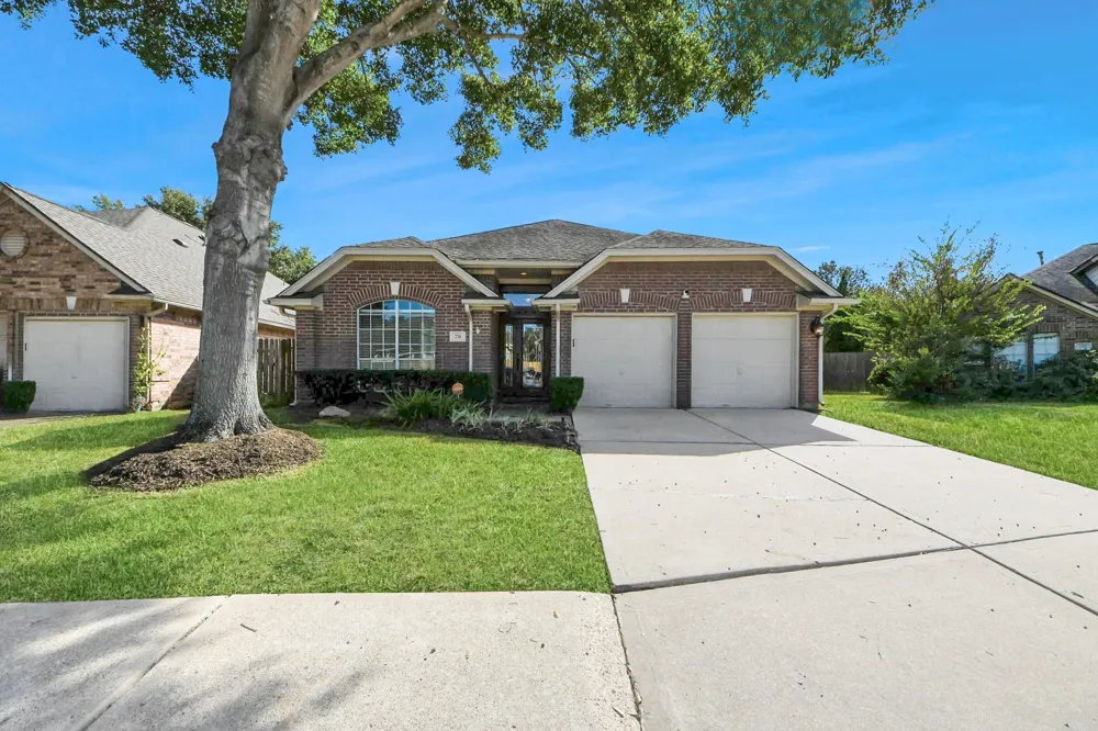731 Avery Drive Sugar Land, TX 77479