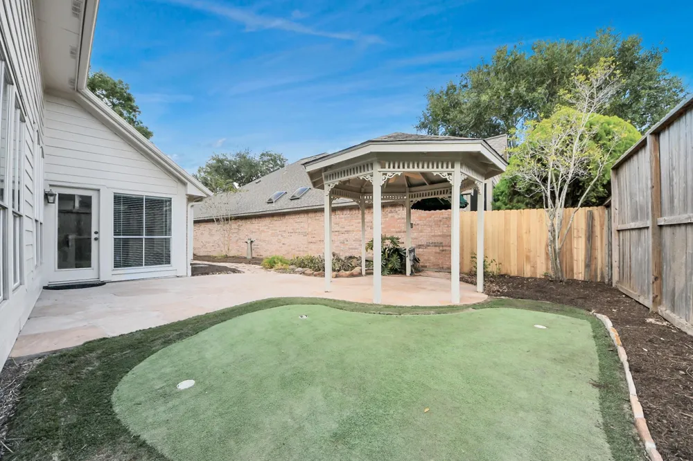 731 Avery Drive Sugar Land, TX 77479