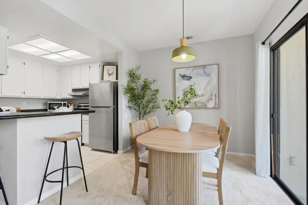 454 Costa Mesa Terrace #B Sunnyvale, CA 94085
