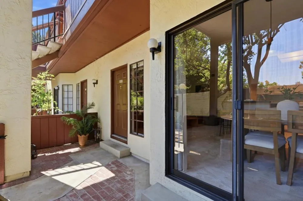 454 Costa Mesa Terrace #B Sunnyvale, CA 94085