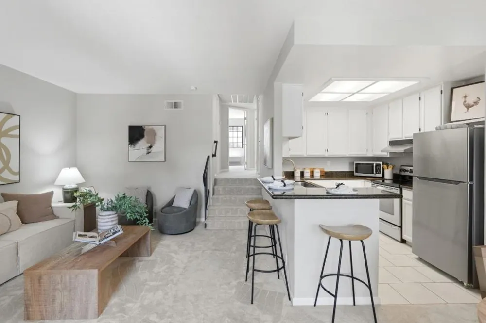 454 Costa Mesa Terrace #B Sunnyvale, CA 94085