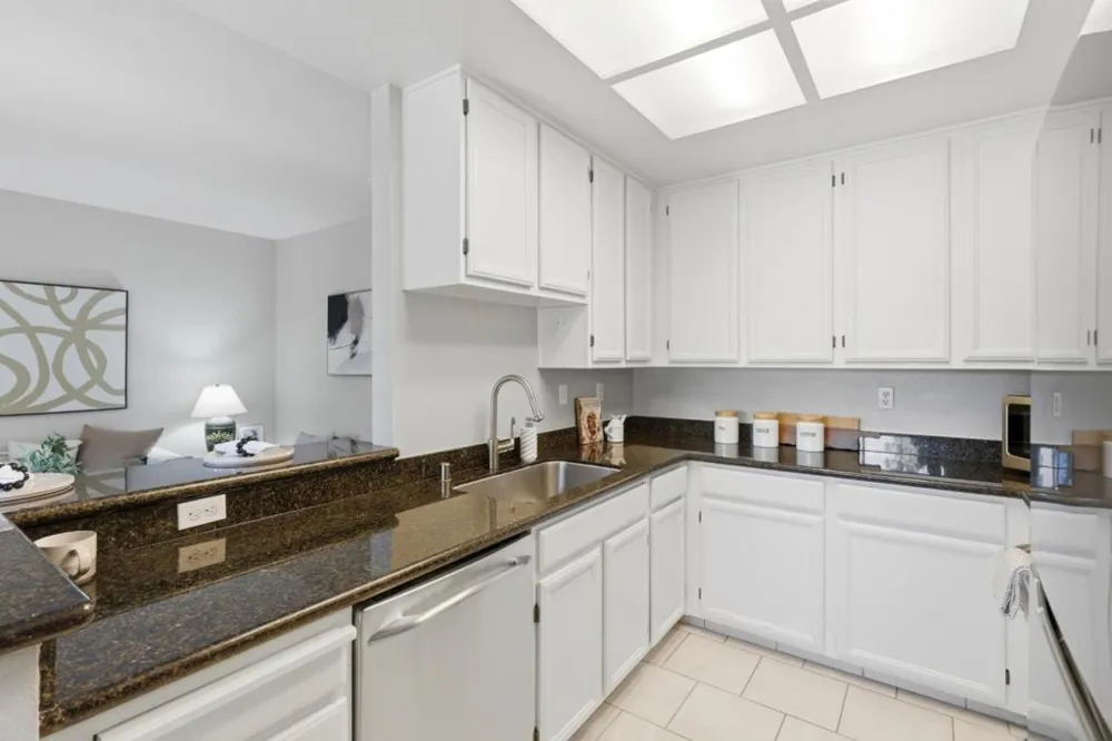 454 Costa Mesa Terrace #B Sunnyvale, CA 94085