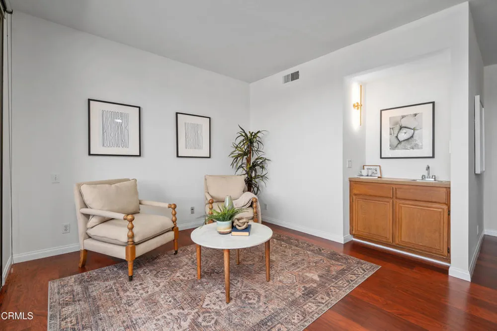700 S Lake Avenue #309 Pasadena, CA 91106