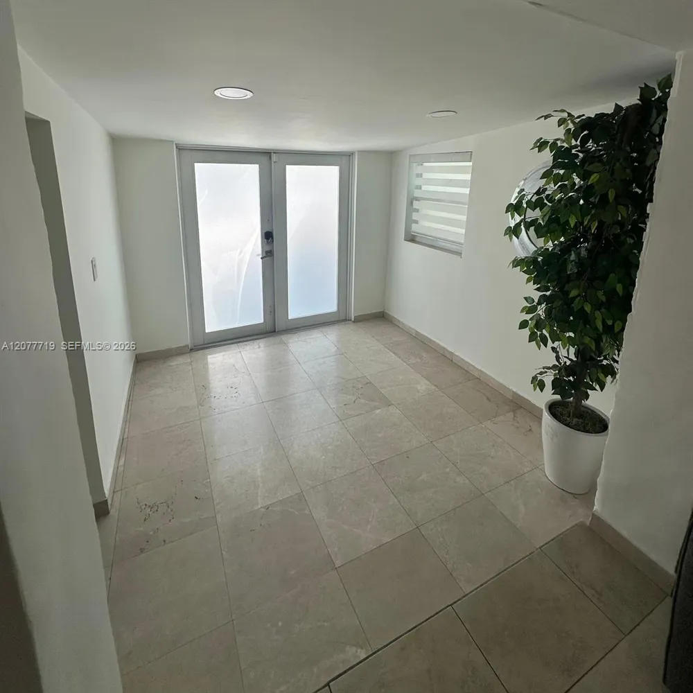 17650 NE 19th Ave North Miami Beach, FL 33162