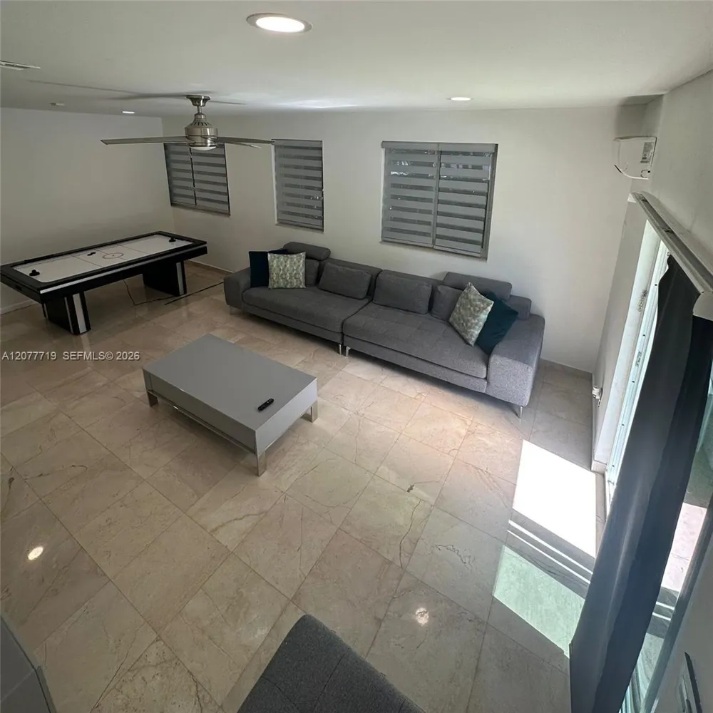 17650 NE 19th Ave North Miami Beach, FL 33162