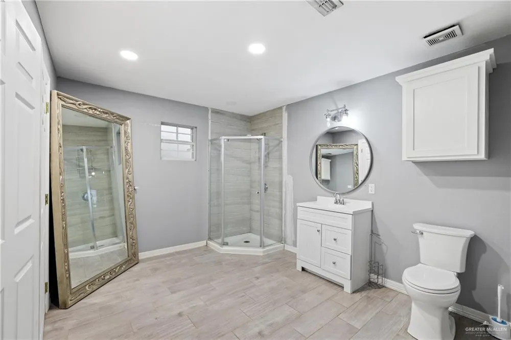 8601 Harrah Drive Edinburg, TX 78542