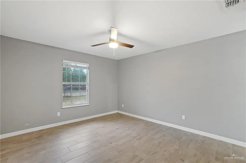 8601 Harrah Drive Edinburg, TX 78542