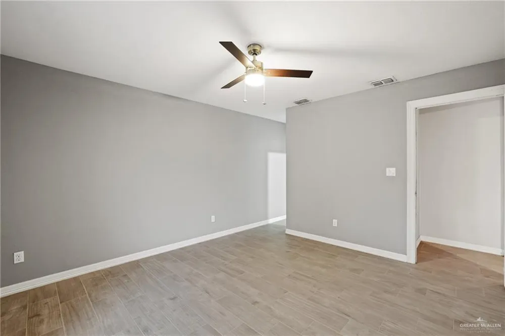 8601 Harrah Drive Edinburg, TX 78542