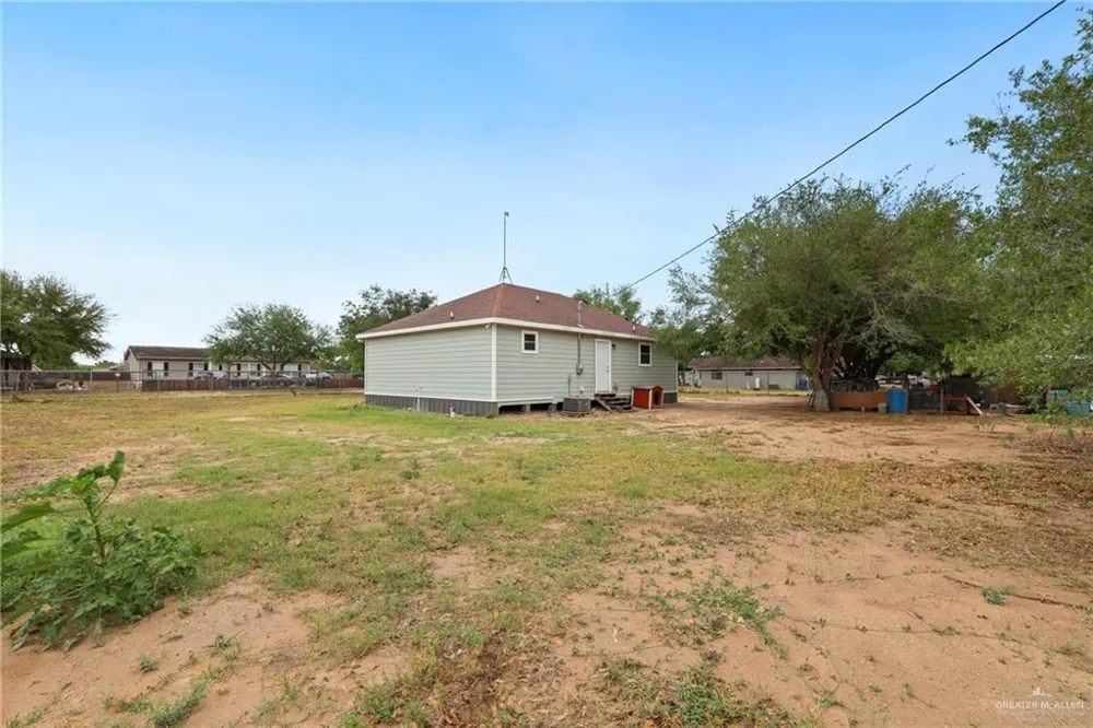8601 Harrah Drive Edinburg, TX 78542