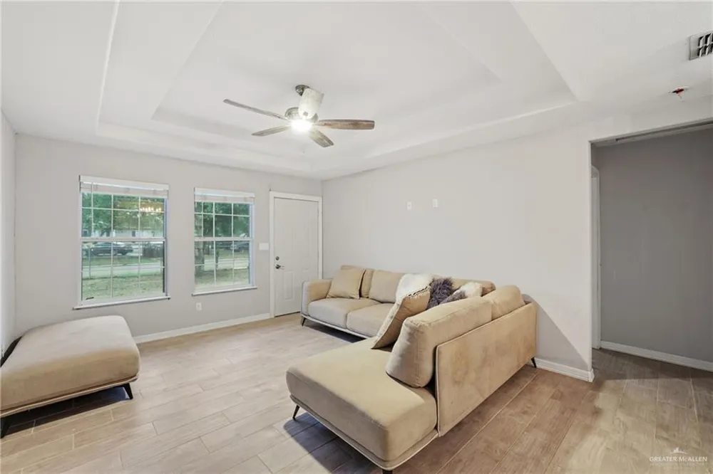 8601 Harrah Drive Edinburg, TX 78542