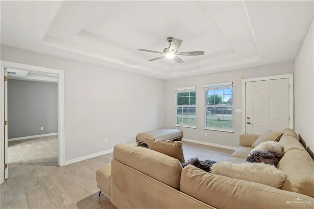 8601 Harrah Drive Edinburg, TX 78542