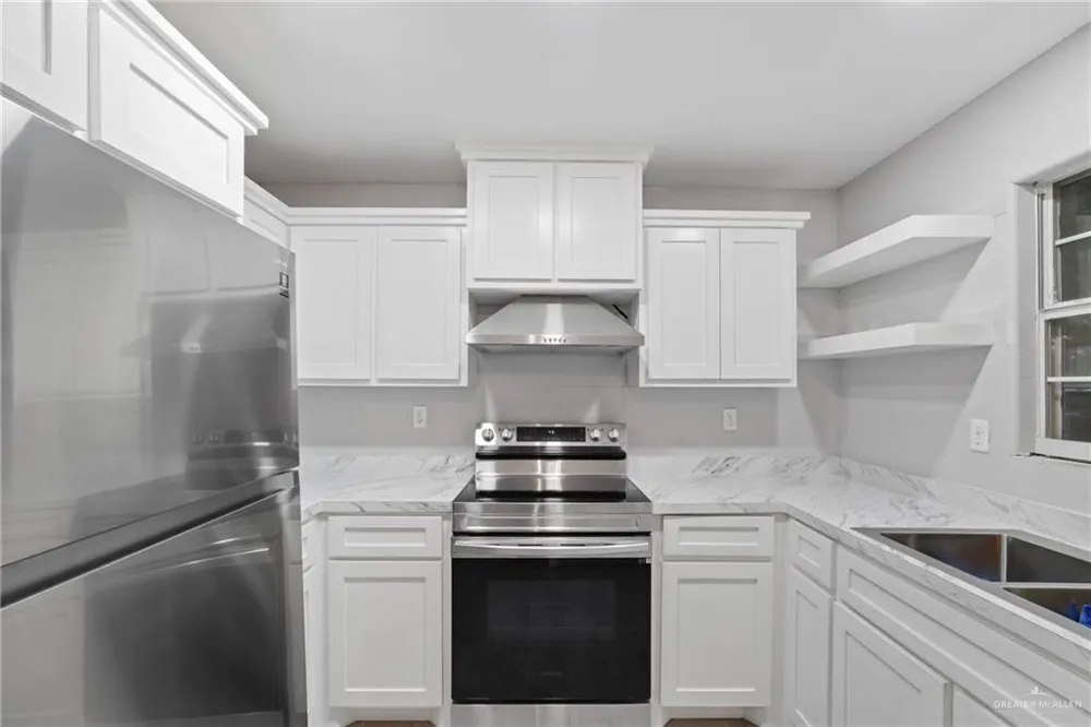 8601 Harrah Drive Edinburg, TX 78542