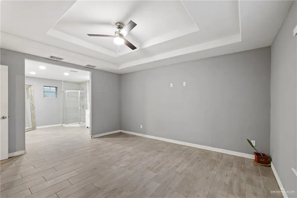 8601 Harrah Drive Edinburg, TX 78542