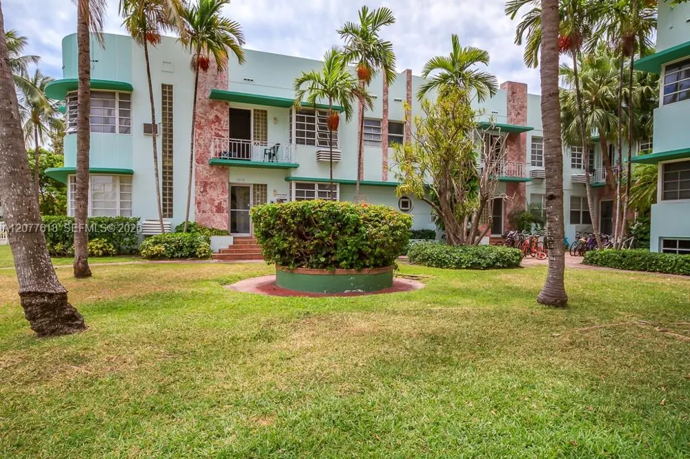 1258 Pennsylvania Ave #9 Miami Beach, FL 33139